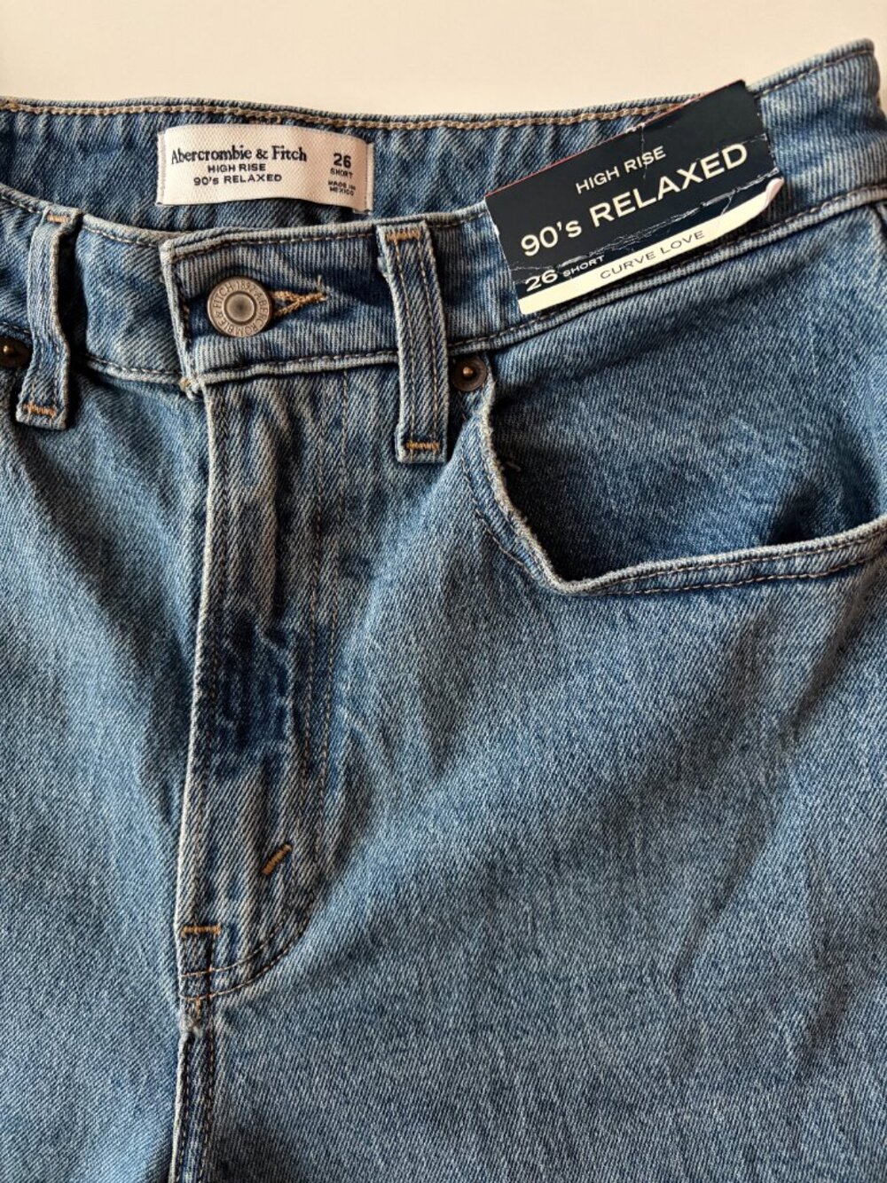 Abercrombie & Fitch 90's Relaxed Jeans - Picture 4 of 5